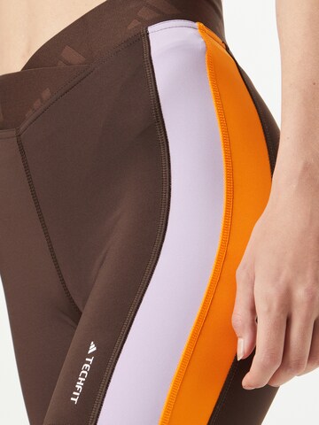 ADIDAS PERFORMANCE - Skinny Pantalón deportivo 'Hyperglam Techfit' en marrón