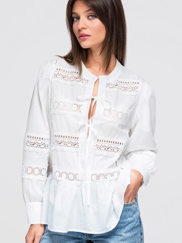 Ombre Blus i vit: framsida