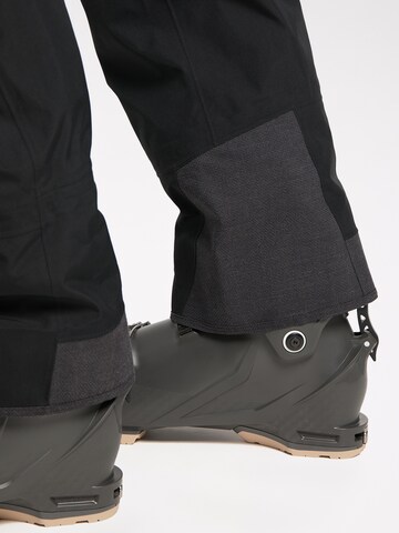 Haglöfs Regular Outdoorhose 'Alpine GTX' in Schwarz