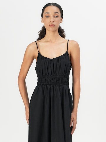 TOMMY HILFIGER Zomerjurk in Zwart