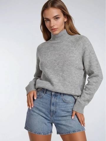 Pullover di MixRay in grigio