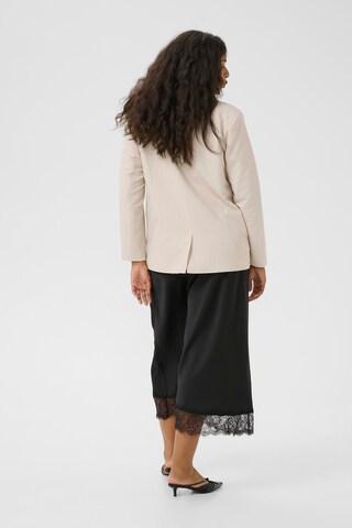 KAFFE CURVE Blazer 'Sakira' i beige