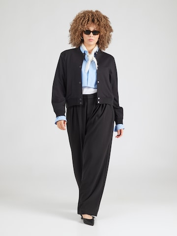 ONLY Carmakoma - Chaqueta de entretiempo 'CARPOPTRASH' en negro