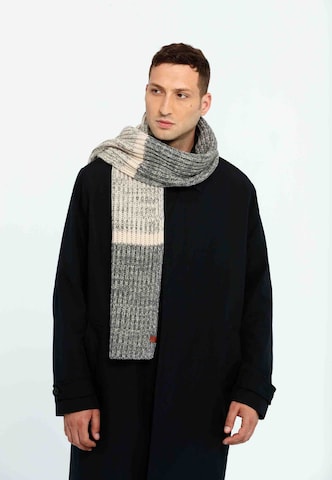 Bickley + Mitchell Scarf in White