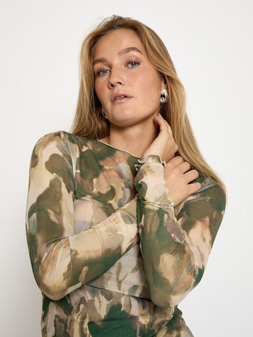 Top 'Kacey' di DESIRES in verde