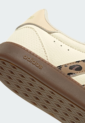 ADIDAS SPORTSWEAR Tennarit 'Breaknet Sleek' värissä valkoinen