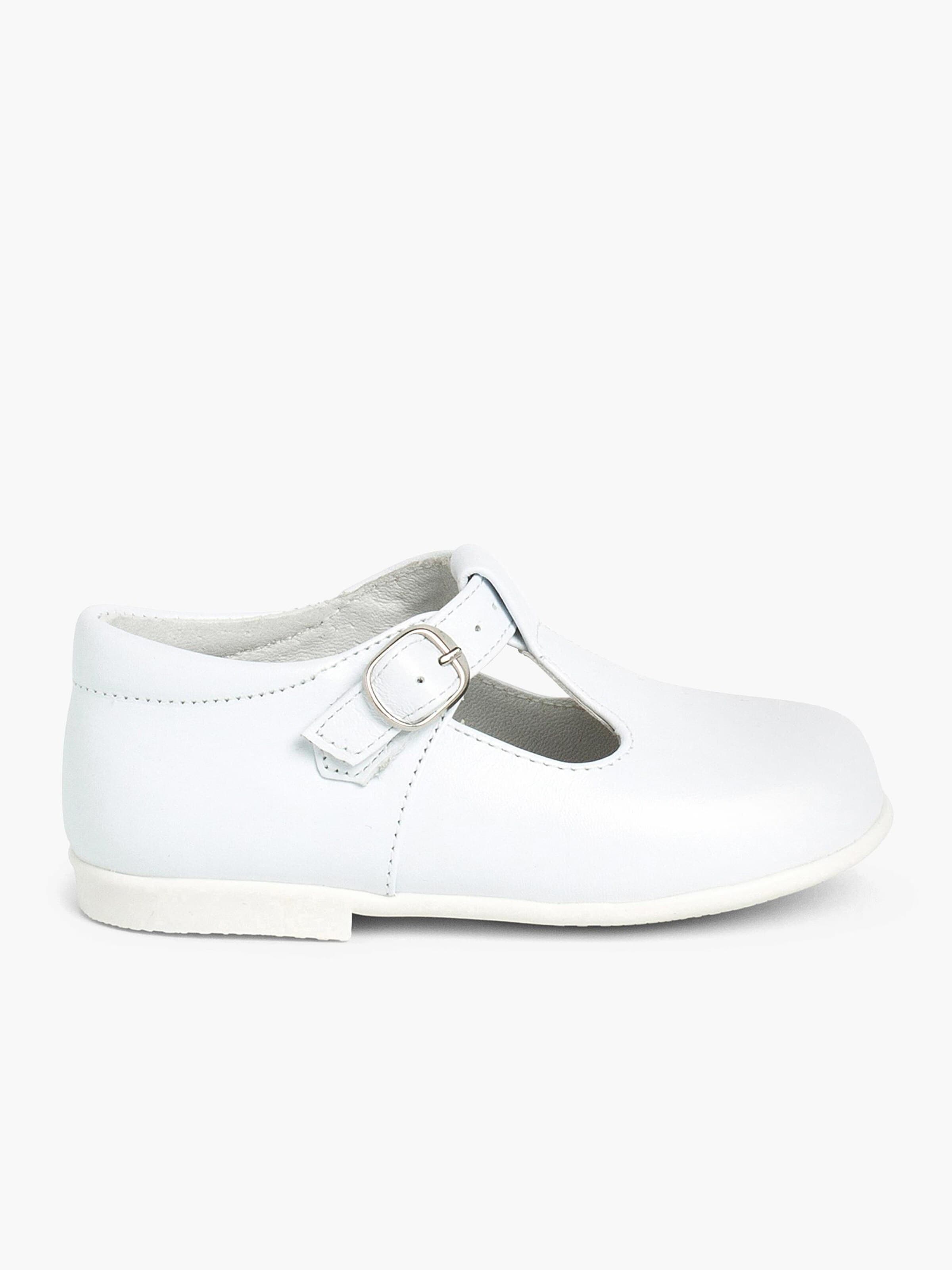 Chaussure basse Pisamonas en blanc