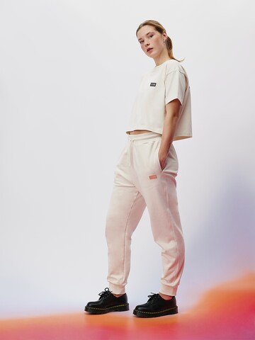 FCBM Tapered Trousers 'Emma' in Beige