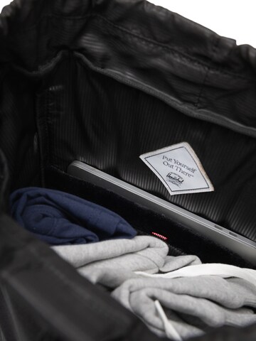 Zaino 'Retreat' di Herschel in nero
