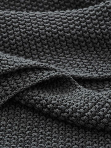 Marc O'Polo Blankets 'Nordic' in Grey