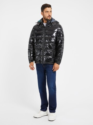 GUESS Winterjacke in Schwarz