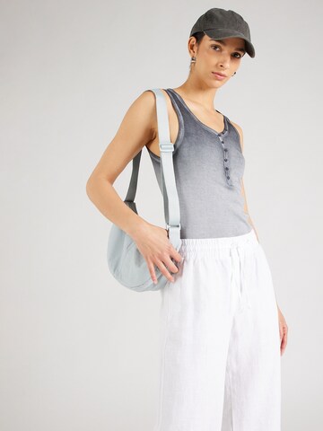 Soccx Top in Grey: front
