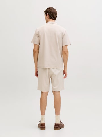 JJ Rebel Tričko 'JREBDENVER' – béžová