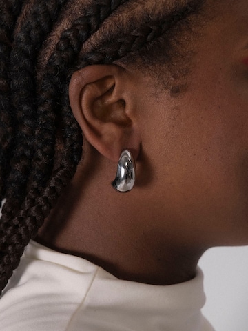 PURELEI Earrings 'Drop Big' in Silver: front