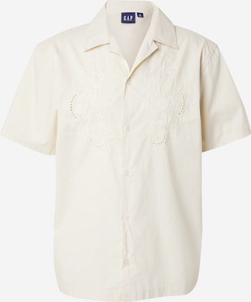 Regular fit Camicia di GAP in beige: frontale