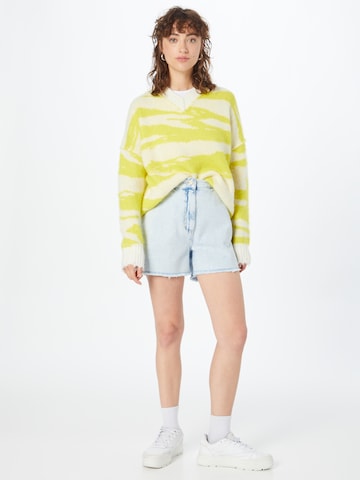 PATRIZIA PEPE Regular Shorts in Blau