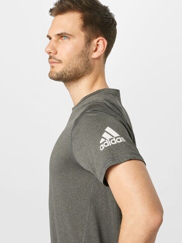 ADIDAS SPORTSWEAR Performance shirt 'Freelift Ultimate Aeroready Designed 2 Move' in Grey