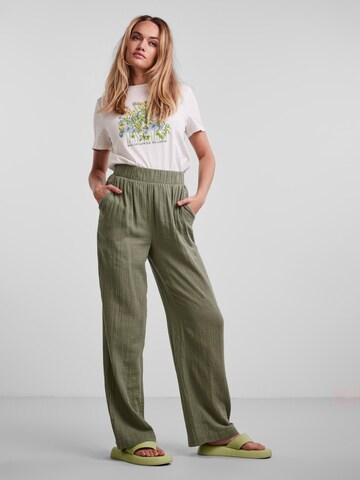 PIECES Loose fit Trousers 'Lelou' in Green