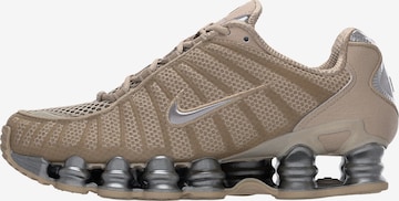 Nike Sportswear Низкие кроссовки 'Shox' в Бежевый: спереди