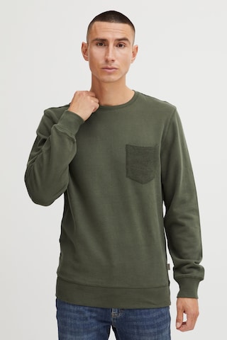 11 Project Sweater 'Pulo' in Green: front