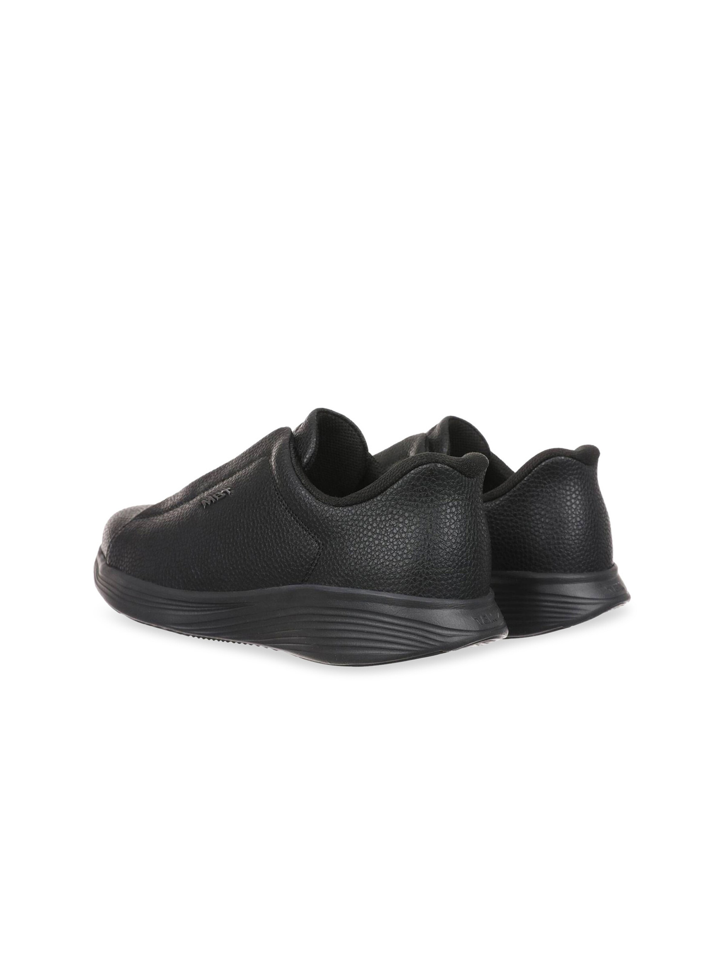 MBT - Sapatilhas slip-on ' SF-M3900 ' em preto: atrás