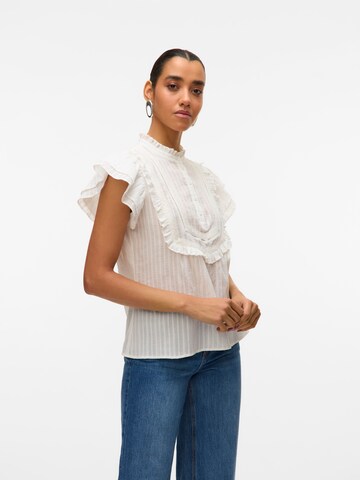VERO MODA - Blusa en blanco: frente