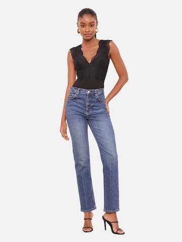 Lipsy Body – černá: přední strana