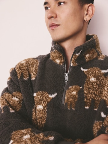 Next Svetr – šedá