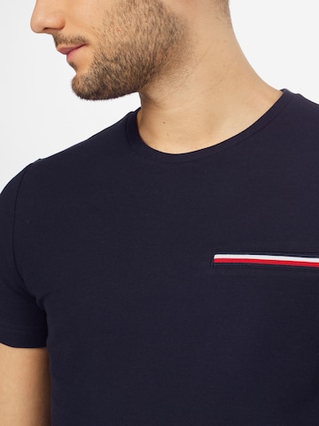 TOMMY HILFIGER T-Shirt in Blau