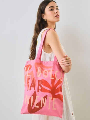 Next Shopper in Pink