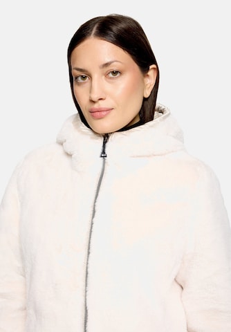 Veste mi-saison Betty Barclay en beige
