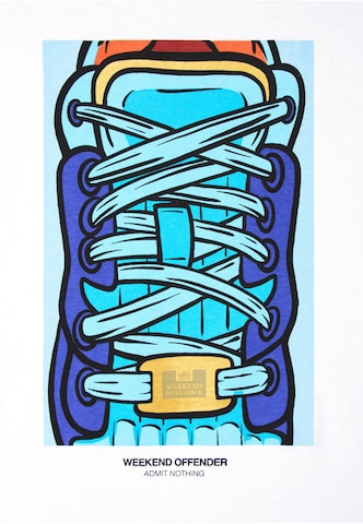 Weekend Offender T-Shirt 'Laces' in Weiß