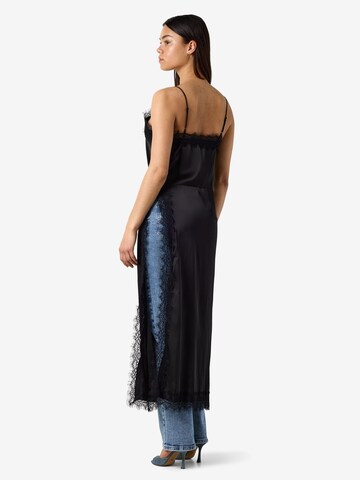 Robe 'NMLouisa' Noisy may en noir