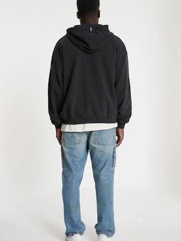 YSPT Studio Zip-Up Hoodie 'CHALLENGER' in Black