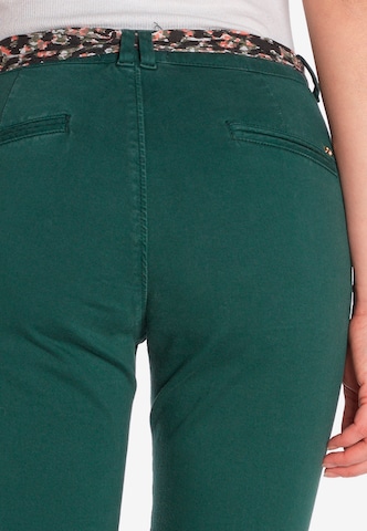 Le Temps Des Cerises Regular Chino Pants 'DYLI 2' in Green