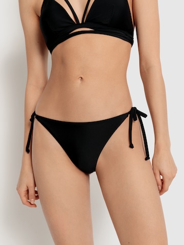 LSCN by LASCANA Bikinitrusse 'Gina' i sort: forside