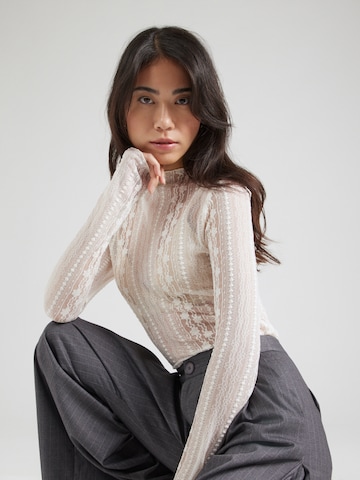 T-shirt 'Zahara' OH APRIL en blanc : devant