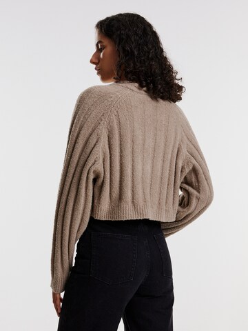 EDITED Knit cardigan 'Geena' in Beige