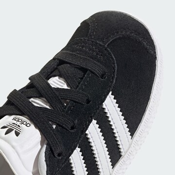 ADIDAS ORIGINALS - Zapatillas deportivas 'Gazelle' en negro