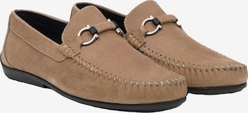Chaussure basse Desa en beige : devant