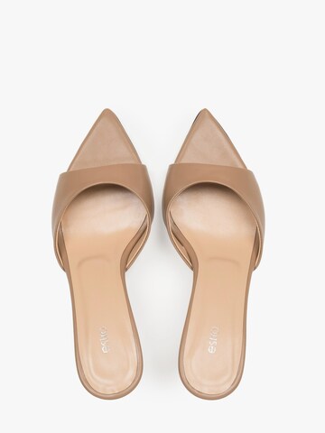 Zoccoletto '53-1230-1' di Estro in beige