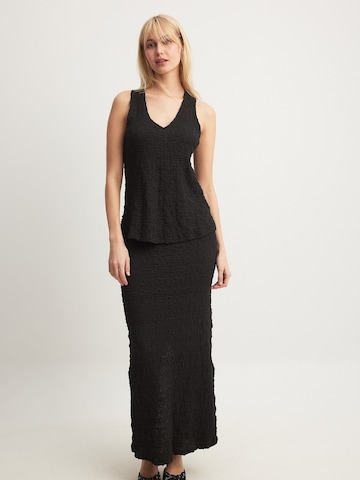NA-KD Skirt in Black: front