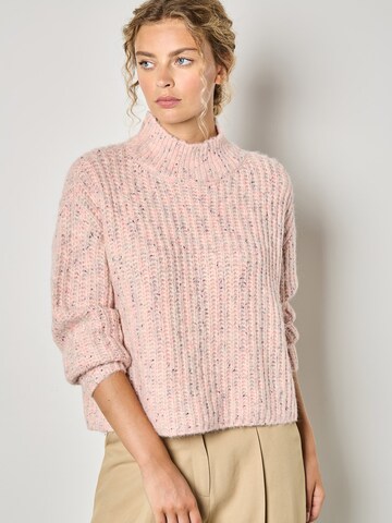 Apricot Sweater ' ' in Pink: front