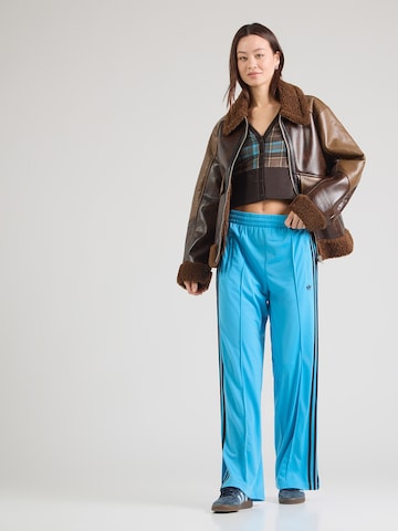 ADIDAS ORIGINALS Loosefit Byxa 'FB' i blå