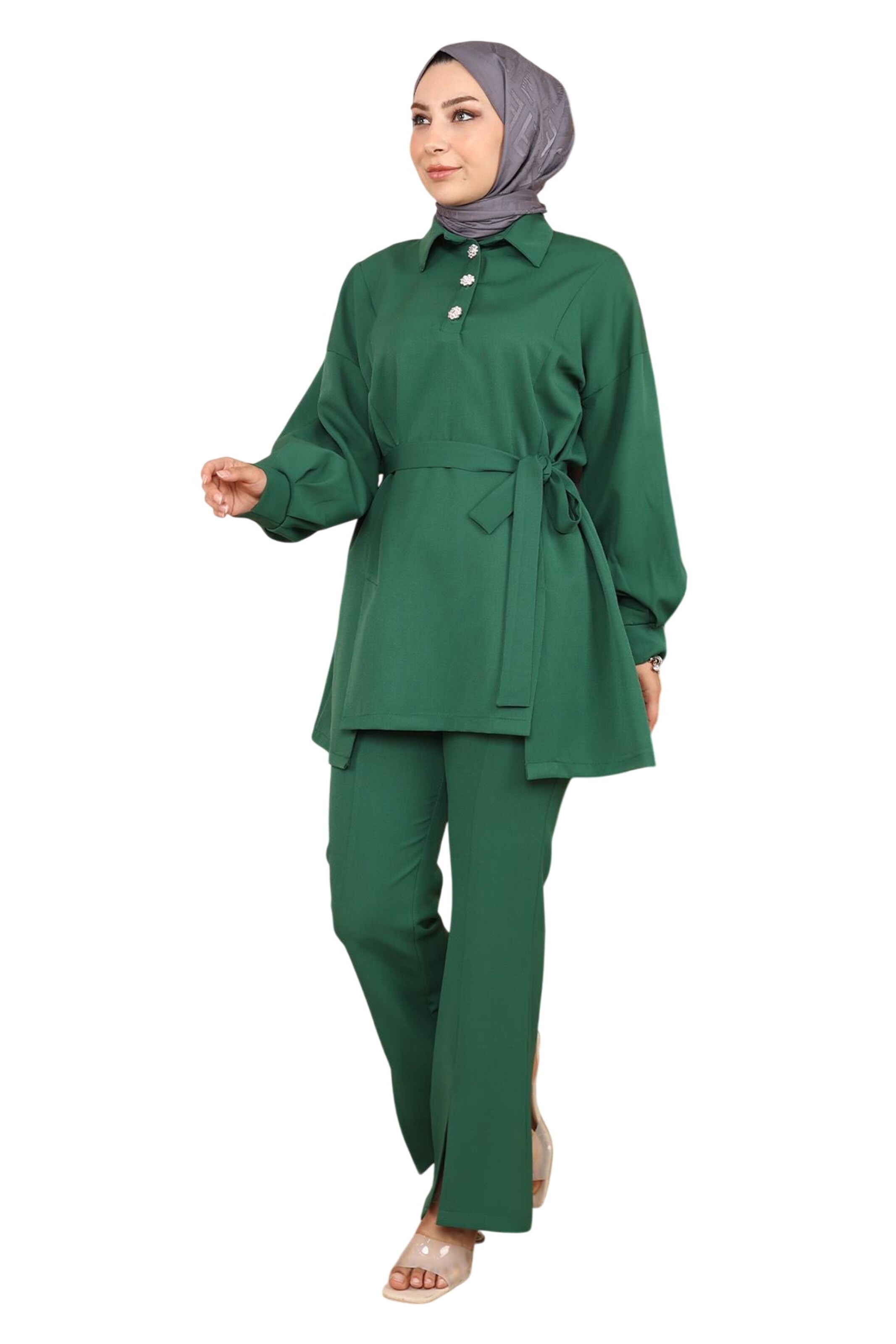 MODAMIHRAM Hosenanzug in Grün: Vorderseite