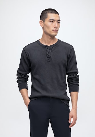 HOLLISTER Shirt in Black: front