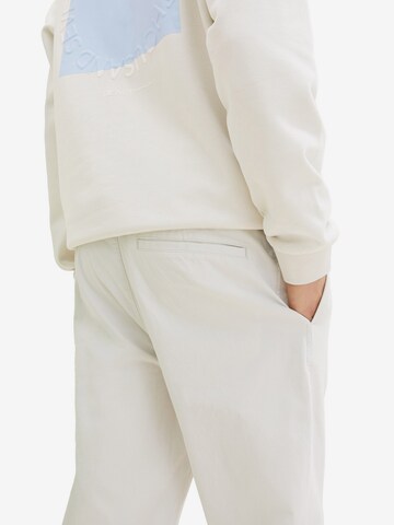 TOM TAILOR DENIM Tapered Trousers in White