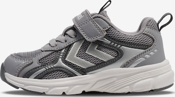 Hummel Sneaker in Grau: Vorderseite