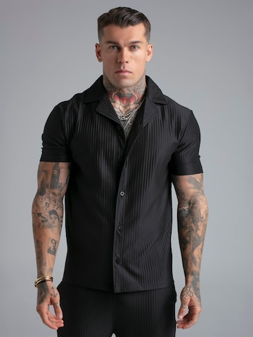 SikSilk Shirt in Black: front