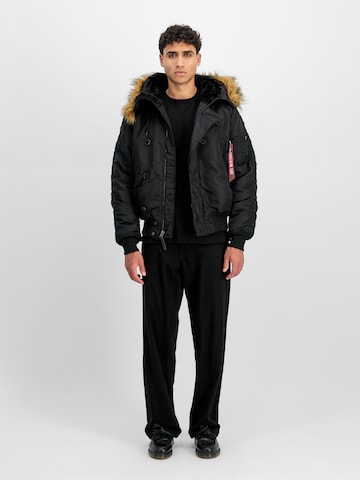 ALPHA INDUSTRIES Kurtka zimowa 'N-2B Heritage' w kolorze czarny